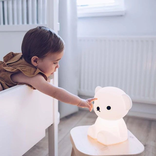 Mr Maria Boris
Lights