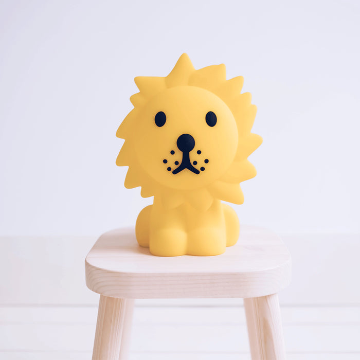 Mr Maria Lion Lights