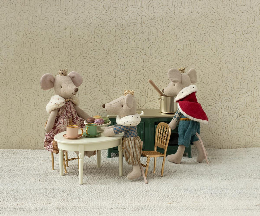 King mouse, Dad