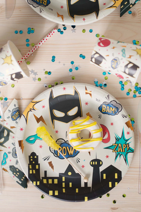 PLATES - PARTY - SUPERHERO SMALL 7" (8 PCS)