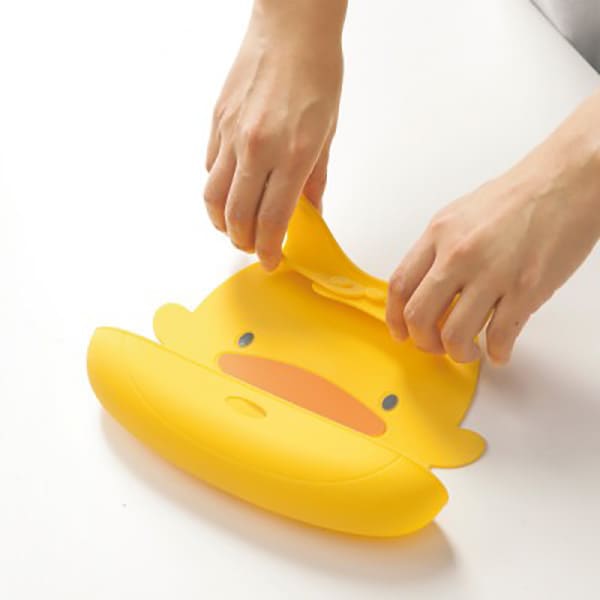 Roll Up ”N” Go Silicone Bib